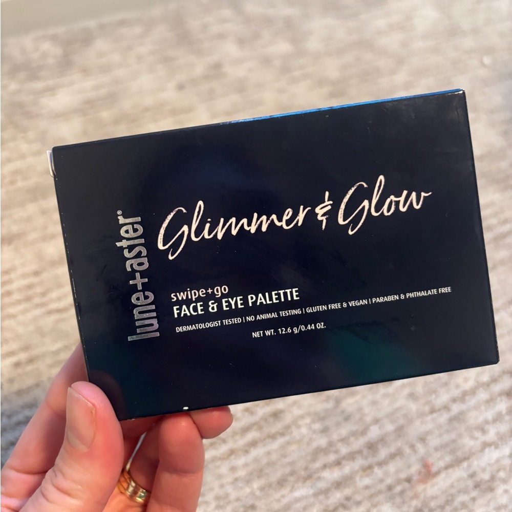 Lune+aster glamour & glow swipe + go face & eye palette